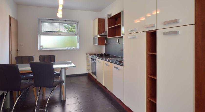 Ambiente Serviced - District Ii Apartmán *