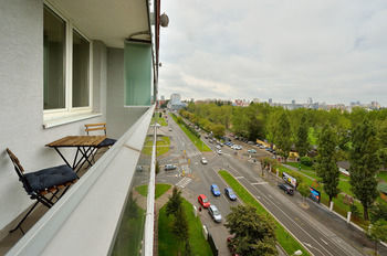 Ambiente Serviced - District Ii Apartmán